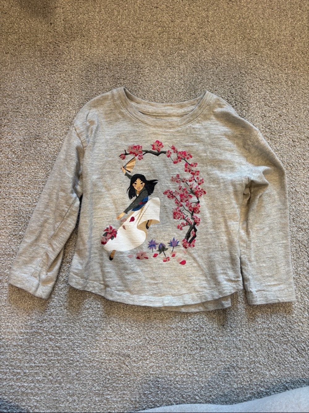 GAP Disney Gray Long-Sleeve Tee with Floral Mulan Graphic